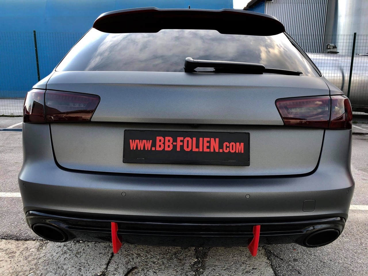 Folierung-Foliranje-Wrap Audi S6 avant KPL in Platinum Rot X. matt-Sch