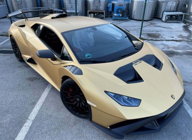 Folierung lamborghini huracan sto kpl in gold x matt by bb folien folierungen foliranje lamborghini huracan sto kpl v zlato x mat by bb folien folierungen4