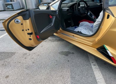 Folierung lamborghini huracan sto kpl in gold x matt by bb folien folierungen foliranje lamborghini huracan sto kpl v zlato x mat by bb folien folierungen11