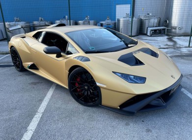 Folierung lamborghini huracan sto kpl in gold x matt by bb folien folierungen foliranje lamborghini huracan sto kpl v zlato x mat by bb folien folierungen16