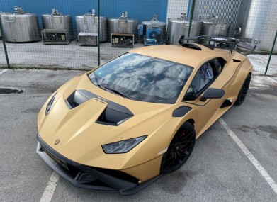 Folierung lamborghini huracan sto kpl in gold x matt by bb folien folierungen foliranje lamborghini huracan sto kpl v zlato x mat by bb folien folierungen19