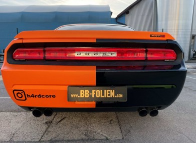 Folierung dodge challenger srt kpl in orange toxic matt schwarz x metallic by bb folien folierungen foliranje dodge challenger srt kpl v oranzno toxik mat crno x metalik by bb folien folierungen8