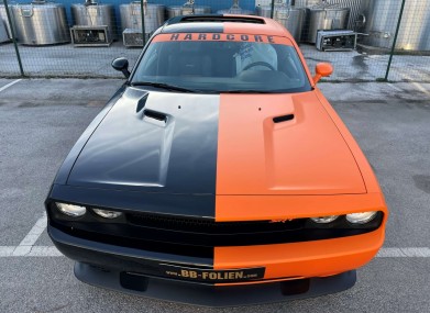 Folierung dodge challenger srt kpl in orange toxic matt schwarz x metallic by bb folien folierungen foliranje dodge challenger srt kpl v oranzno toxik mat crno x metalik by bb folien folierungen10