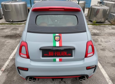 Folierung fiat abarth competizione kpl in satin grau matt design rot glanzed by bb folien folierungen foliranje fiat abarth competizione kpl v satin sivo matt dizajn rdeca sijaj by bb folien folierungen17